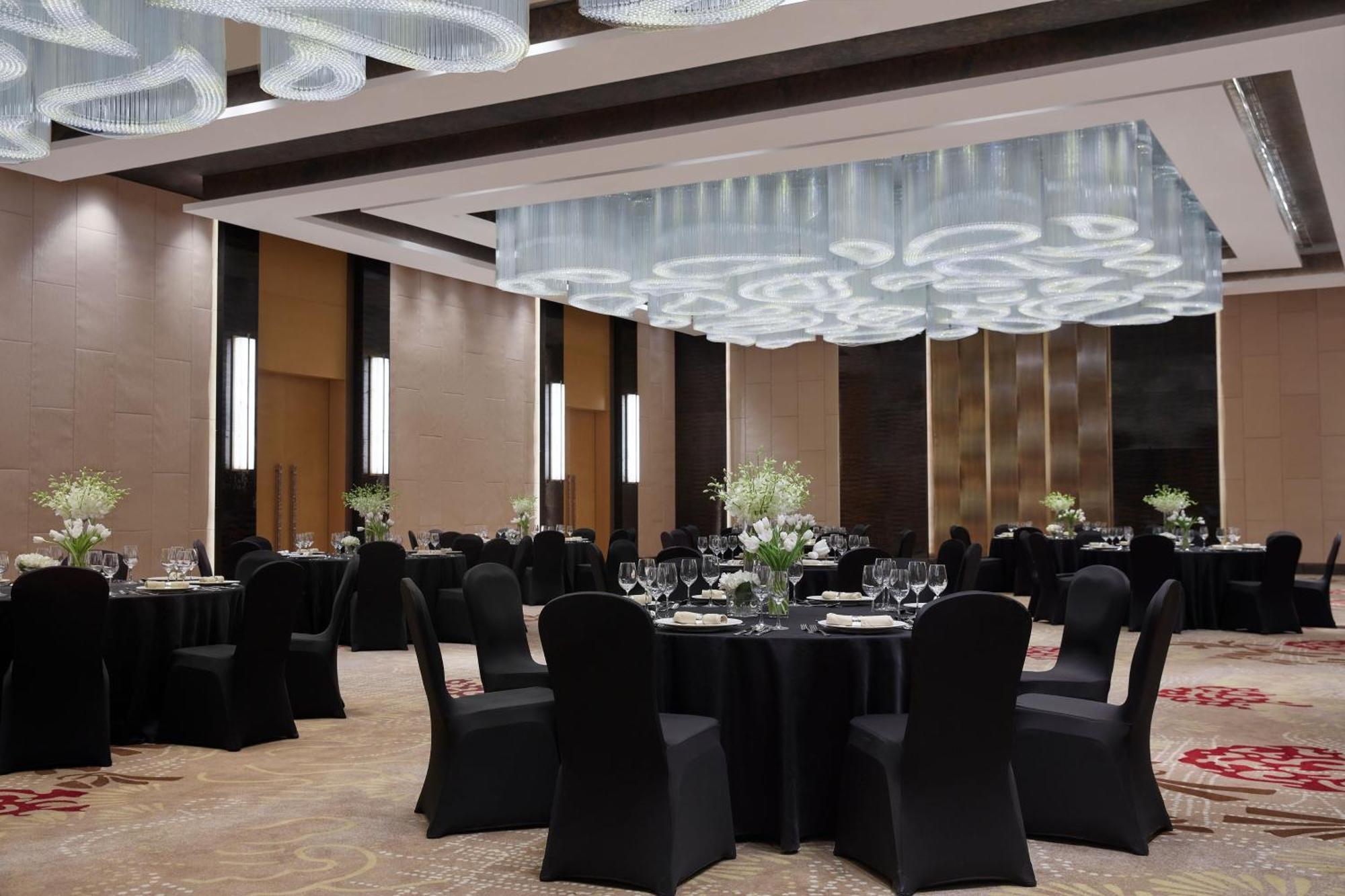 Sheraton Beijing Lize Hotel Pequim Exterior foto