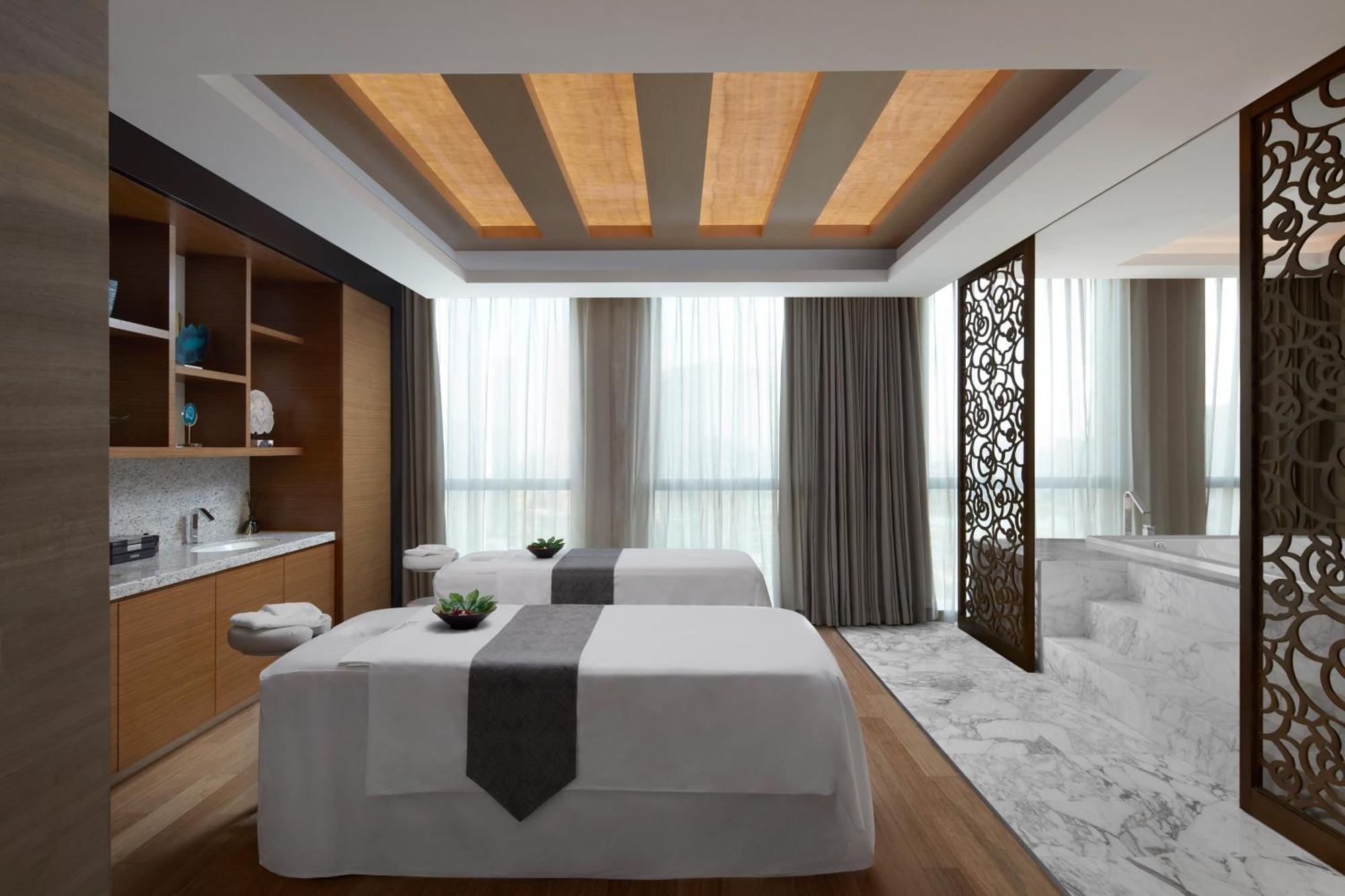 Sheraton Beijing Lize Hotel Pequim Exterior foto
