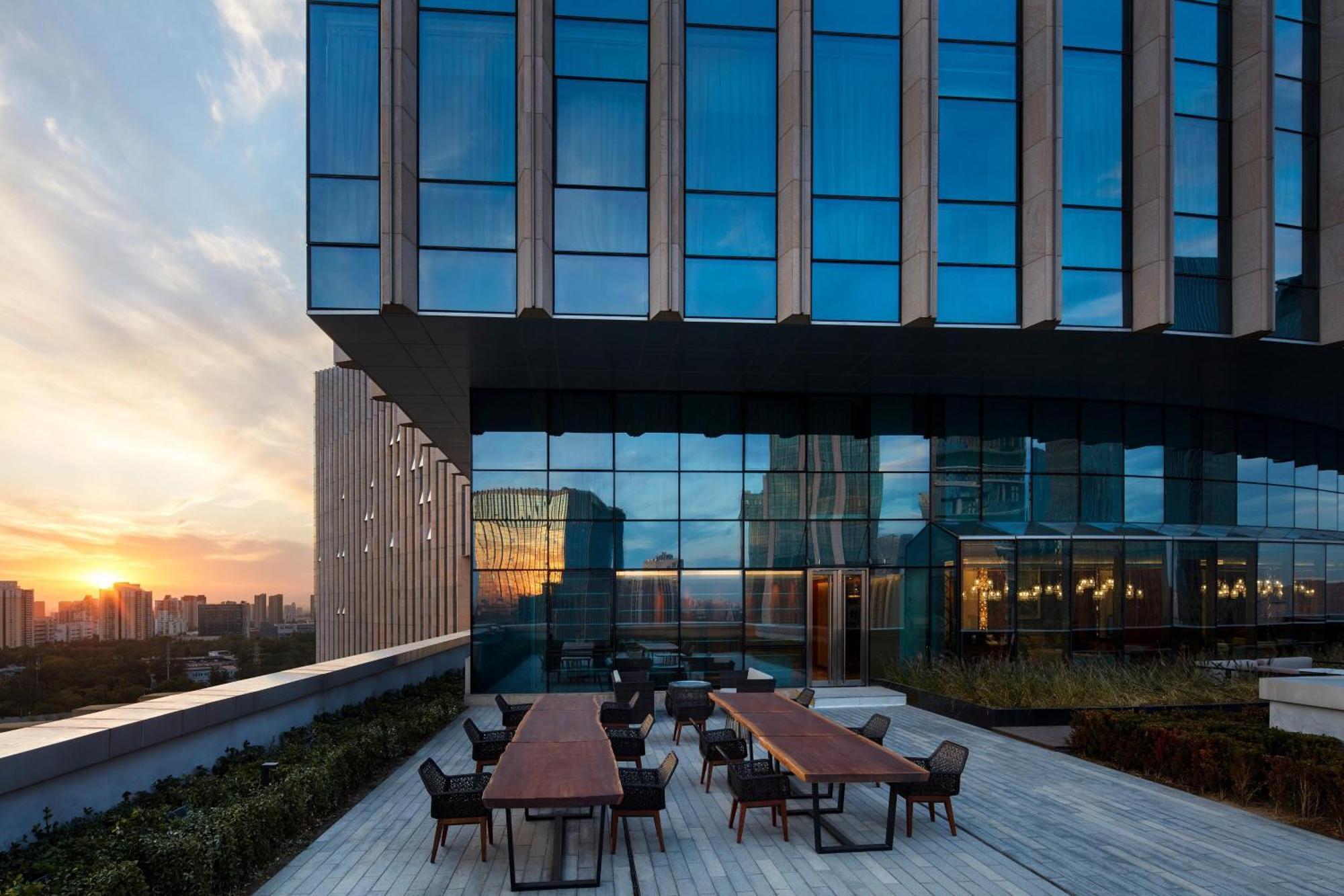 Sheraton Beijing Lize Hotel Pequim Exterior foto