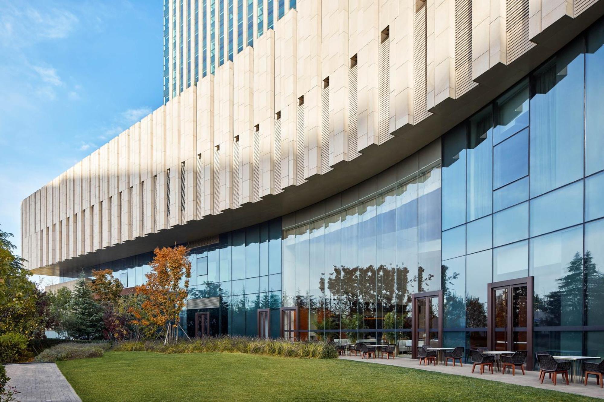 Sheraton Beijing Lize Hotel Pequim Exterior foto